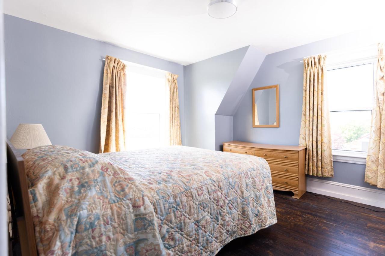 Hillside Motel Сент-Джон Экстерьер фото